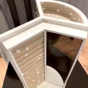 Jewelry organizer